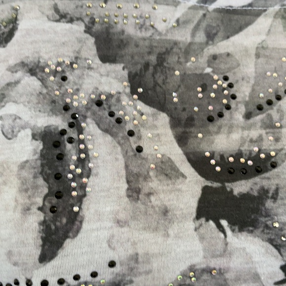 A.R.T.W. Rose Print White Top Size S - Picture 4 of 4